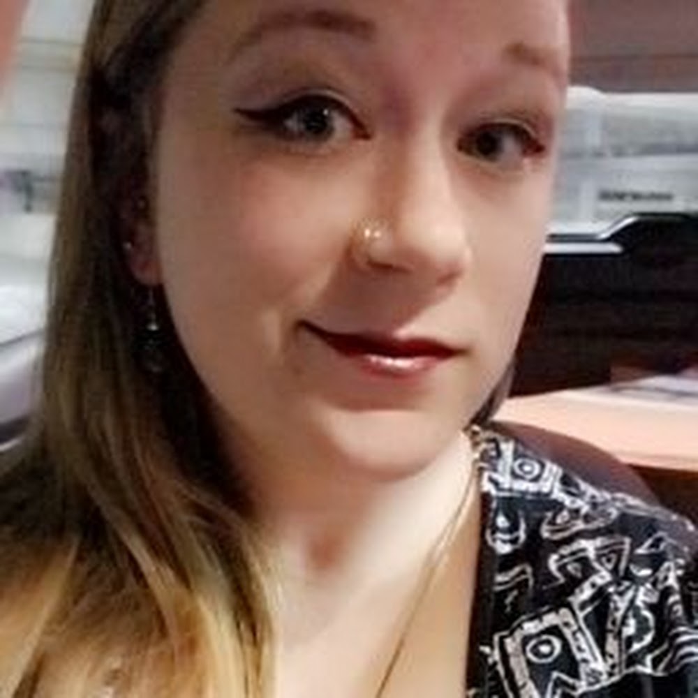 Meet your Posher, Amelia